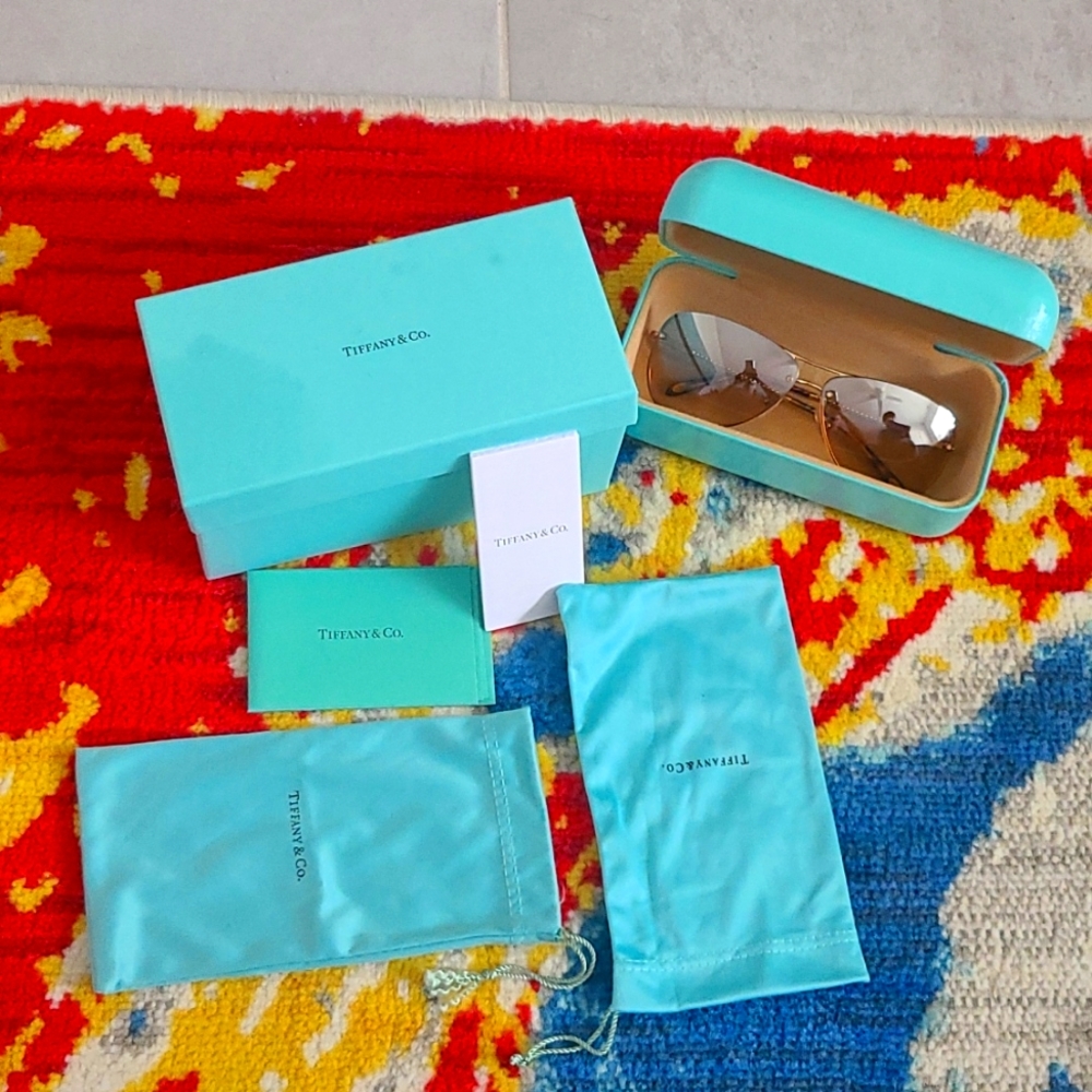 Tiffany & Co. Aviator women sunglasses